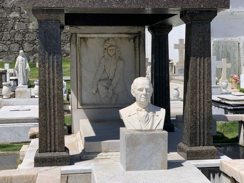 San Juan: Ghosts and Spooky History Walking Tour - Why Old San Juan makes a good ghost-tour setting