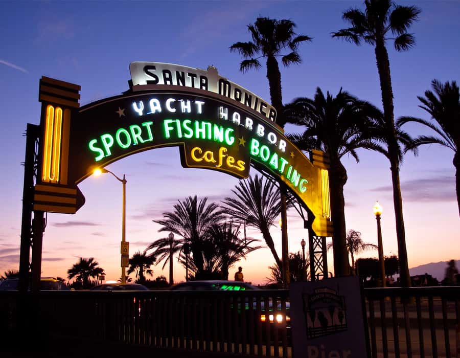 Santa Monica: Ghosts and Phantoms of the Pier Walking Tour - Starting under the Santa Monica Pier sign