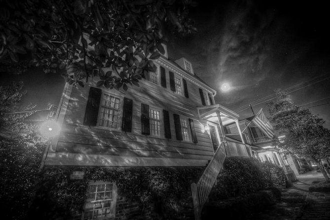 Savannah America's Most Haunted City® Walking Ghost Tour - Starting at 1 E Broughton Street at 8 pm