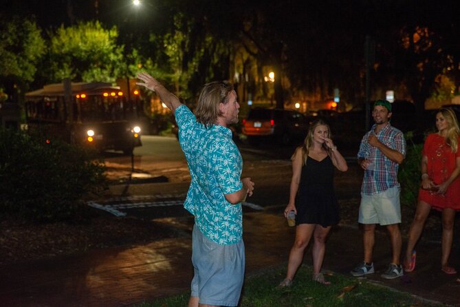 Savannah Ghost Tour for Adults ALL Alcoholic Drinks Included - Who should book this Savannah night out?