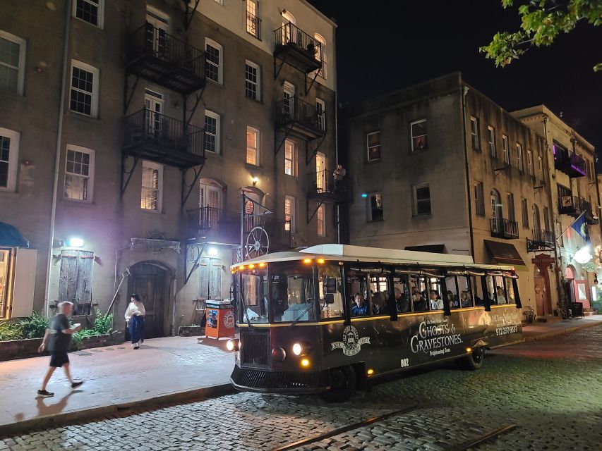 Savannah: Ghosts and Gravestones Tour with Low House Entry - What the 80-minute Savannah ghost tour is really like