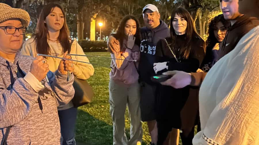 Savannah: Ghosts, Asylums, Voodoo, and Horror Walking Tour - Why Savannah works so well after dark