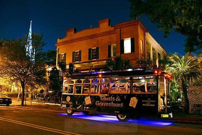 Savannah Ghosts & Gravestones Trolley Tour - The guide can make or break the evening