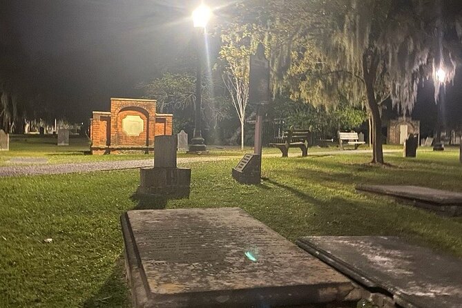 Savannah Haunted Pub Crawl Walking Tour - Colonial Park Cemetery, the route’s biggest question mark