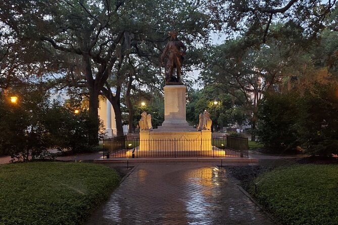 Savannah History and Haunts Candlelit Ghost Walking Tour - Starting at Chippewa Square