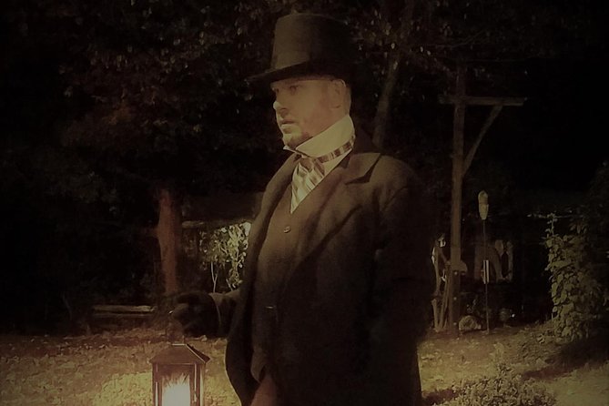 Savannah History and Haunts Candlelit Ghost Walking Tour - Weather, clothing, and group size