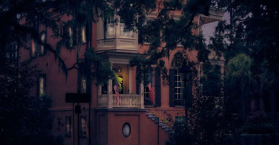 Savannah: Sixth Sense Savannah Ghost Tour - Choosing the right version and preparing for the walk