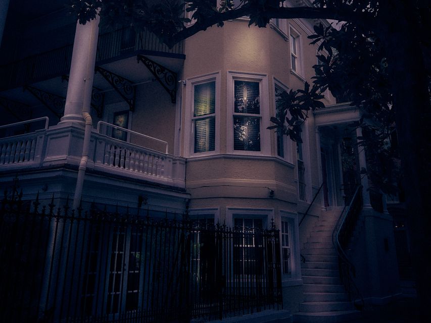 Savannah: Sixth Sense Savannah Ghost Tour - The Corson Mansion and a doctor who may still be home