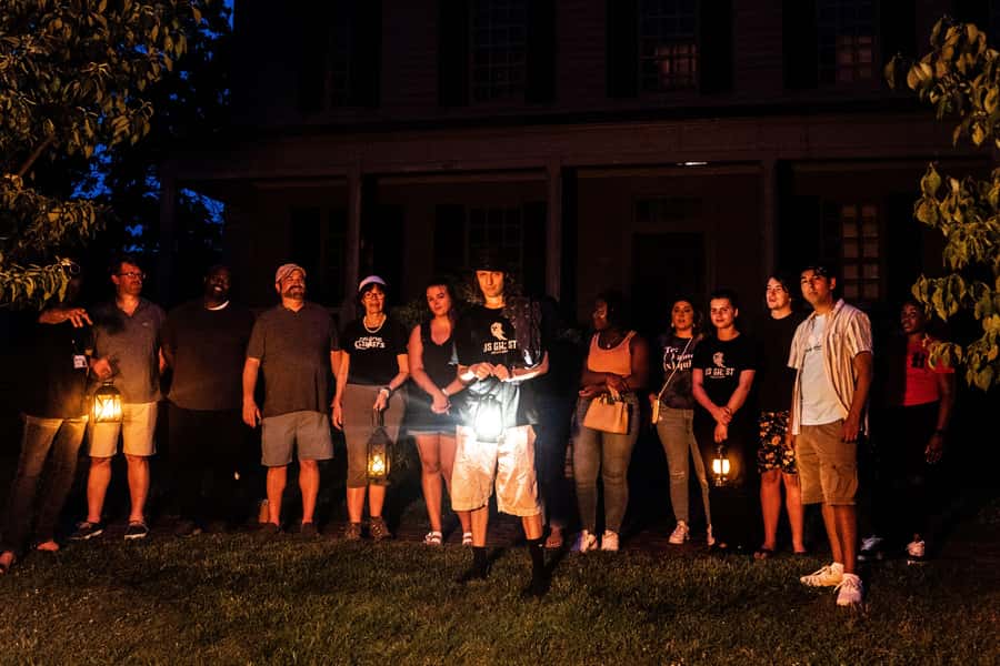 Seattle: Terrors and Ghosts Guided Walking Tour - Market Theater and the stories behind a public landmark