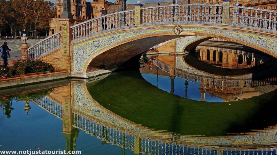 Seville: City of Queens, Nuns, Sex Work & Witches - Entering Santa Cruz by way of Susona and Callejón del Agua