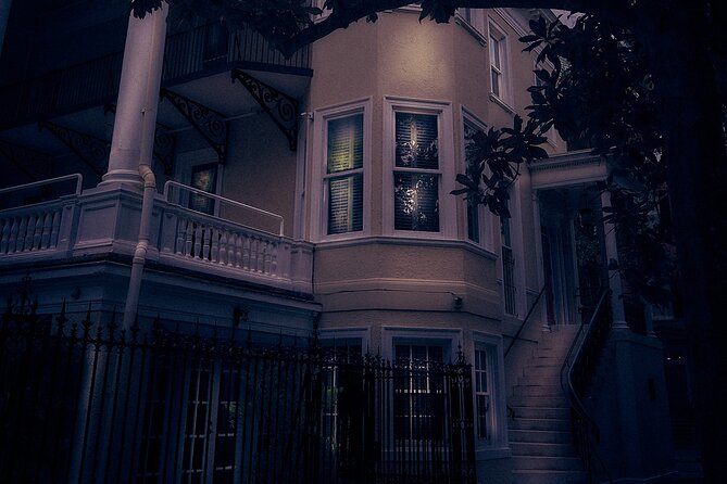 Sixth Sense Savannah Ghost Tour - Old Candler Hospital and stories of those who stayed