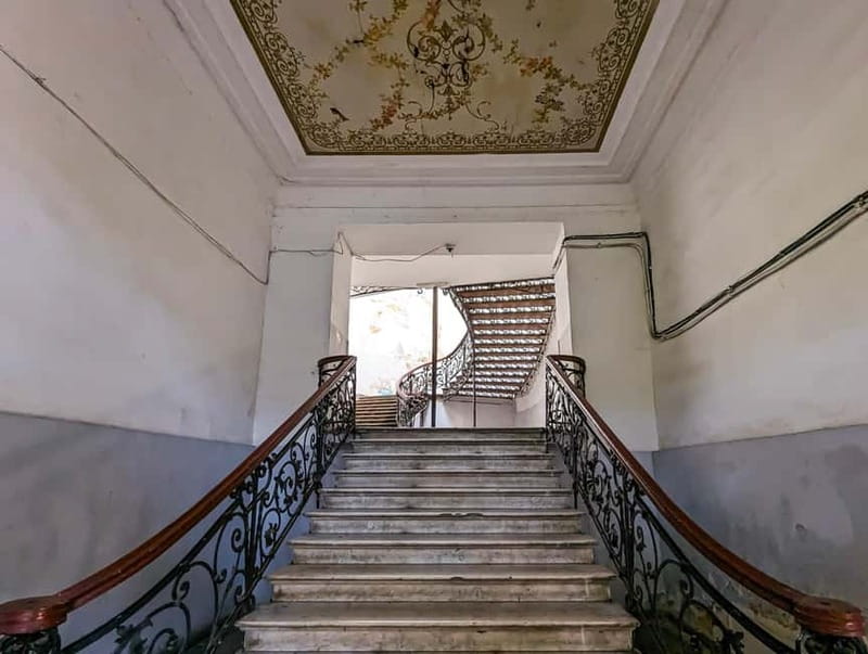 Sololaki - Urban Legends Walk of Bourgeoisie & Haunted Flats - Is $42 a fair price for 90 minutes?