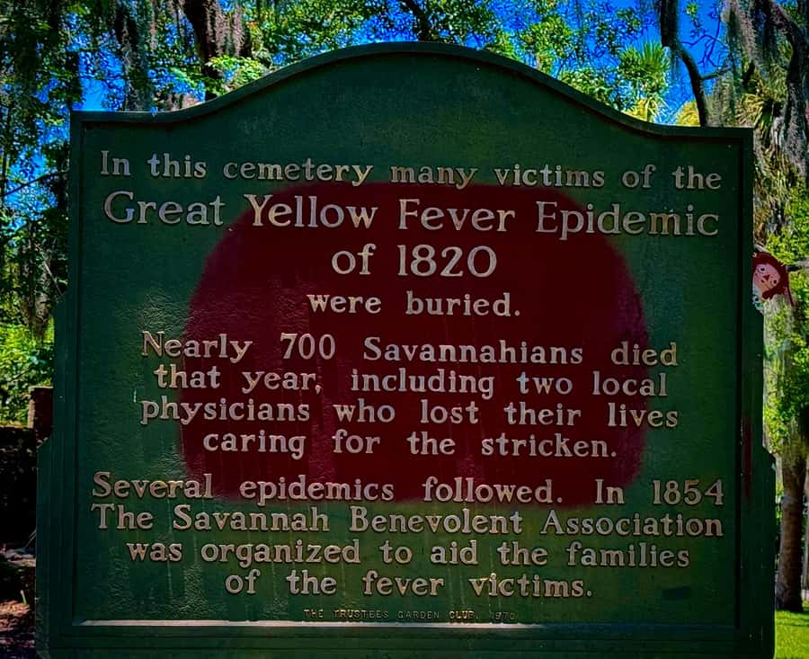 Spirit Xperience: Paranormal Walking Ghost Tour in Savannah - How the 2.5-hour walking experience unfolds
