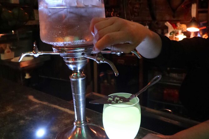 Spirits: New Orleans Cocktail & Ghost Tour - Stop One: Setting the Story and the Drinking Tradition
