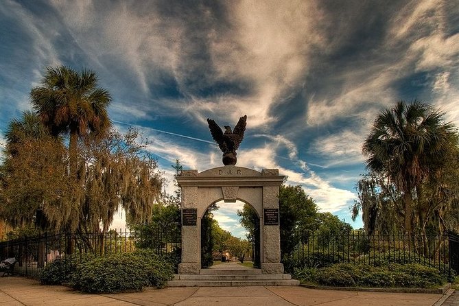 Spooky Savannah Haunted History Tour - Starting with graves at Colonial Park Cemetery