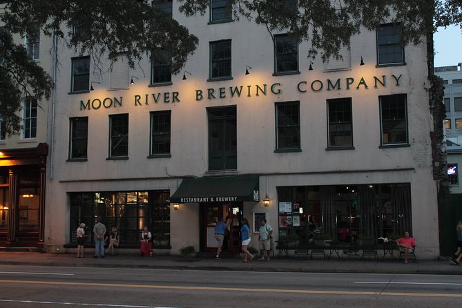 Spooky Savannah Haunted Pub Crawl - City Market adds people, noise, and energy