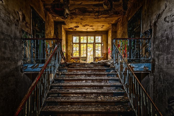 Spooky Strand Ghost Tour - Timing, comfort, and booking details