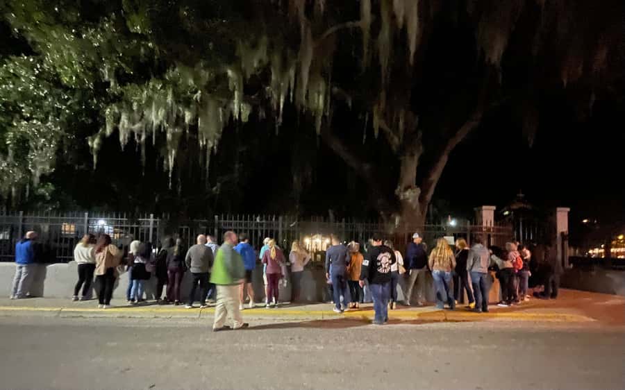 St. Augustine: Family-Friendly Guided Ghost Tour - Seeing Castillo de San Marcos at night