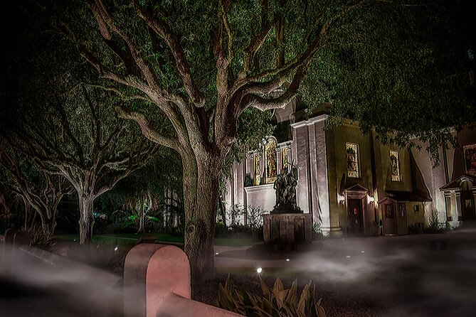 St. Augustine's Booze & Boos Haunted Pub Crawl - Guides make or break the ghost stories