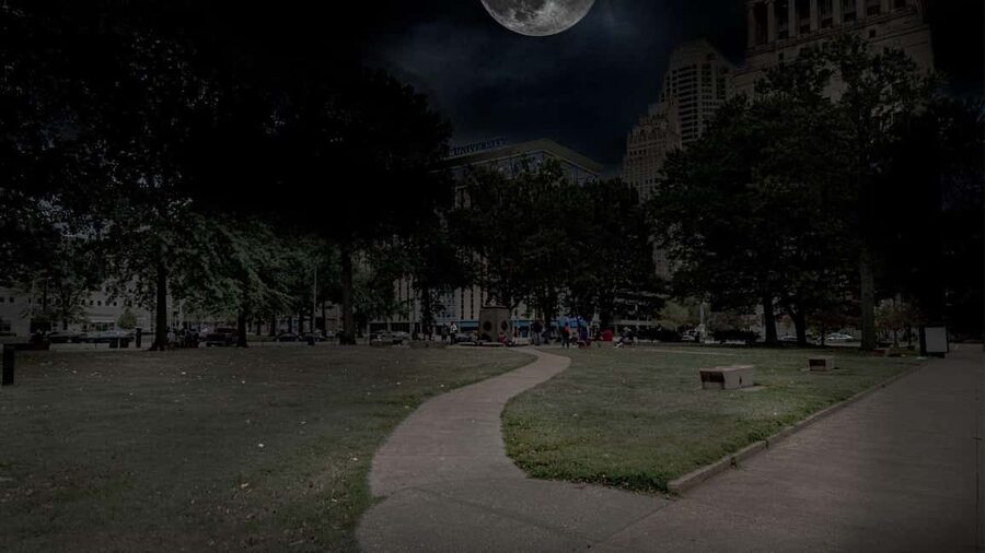 St. Louis Ghost Tour: Sinister Sins & Shadows - Soldiers Memorial brings history into the story