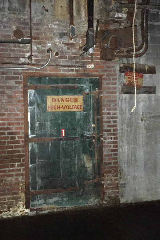 St. Louis: Lemp Haunted Neighborhood Ghost Tour - St. Louis stories go beyond the Lemp family