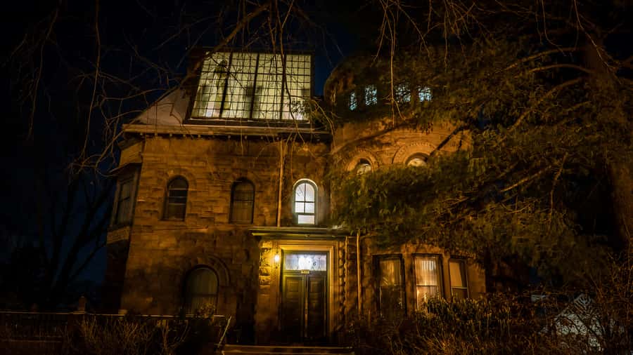 St. Paul: Twin Cities Haunts Ghost Walking Tour - My take on the storytelling and atmosphere