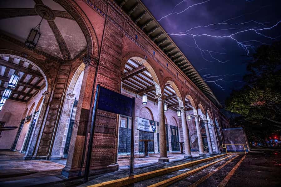 St. Petersburg: Ghosts and Spirits Haunted Walking Tour - Who will enjoy this ghost walk?