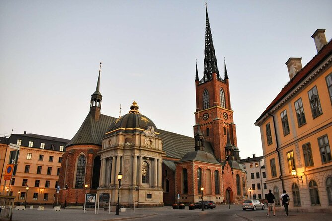 Stockholm Ghost Hunt: Self-Guided Tour and Puzzle Adventure - Bonde Palace and the Royal Palace clues