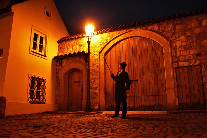 Telltale Ghost Tour - Returning to the Astronomical Clock