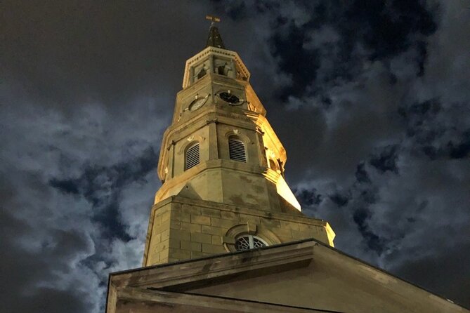 The Charleston Boo Hag and Brews Ghost and Bar Tour - Philadelphia Alley and the city’s old street life