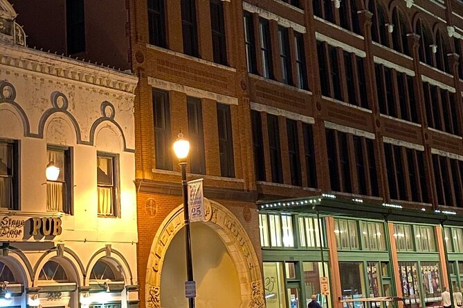 The Ghosts of Galveston Guided Walking Tour - Why Galveston’s ghosts work so well after dark