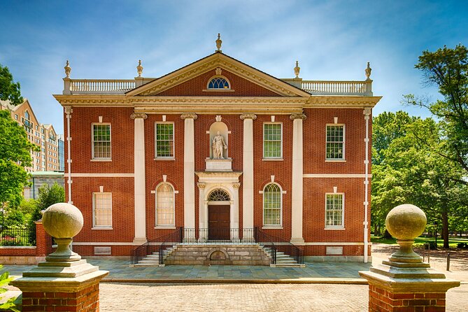 The Ghosts of Philadelphia Tour - Benjamin Franklin at the American Philosophical Society Museum