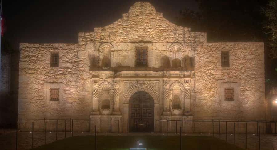 The Ghosts of San Antonio Walking Tour - What the 90-minute walk is designed to cover