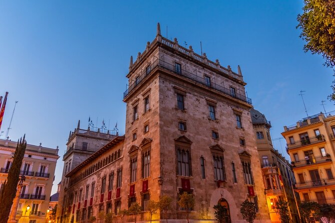 The Gothic Trail – Ghosts of Barcelona Exploration Game - Plaça de Sant Jaume Sets the Scene