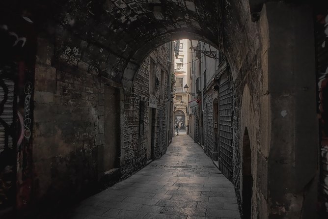 The Gothic Trail – Ghosts of Barcelona Exploration Game - Who Will Enjoy This, and Who May Not
