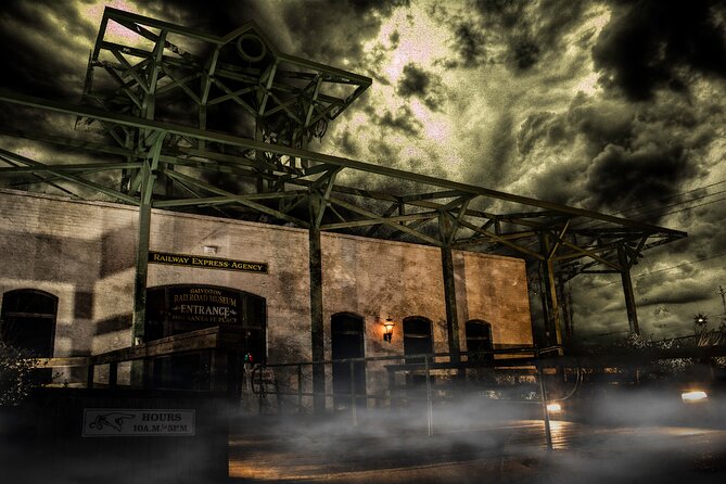 The Grimoire Ghouls and Graves: Galveston Ghost Tour - The Thomas Jefferson League Building and lingering businessmen