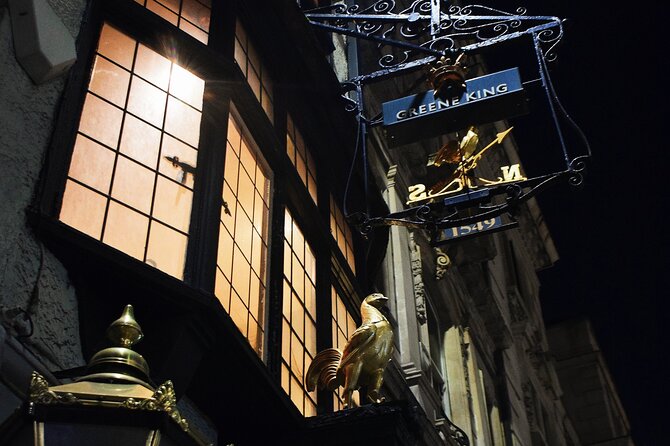 The Haunted Pubs of Old London: Small Group Tour - Smithfield Market and London’s worst punishments