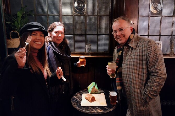The Haunted Pubs of Old London: Small Group Tour - Old Bailey and the Viaduct Tavern finale