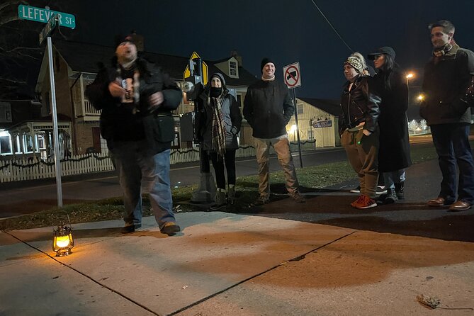 The Historic Welty House Ghost Hunt with Equipment - Entering Gettysburg’s Welty House after dark