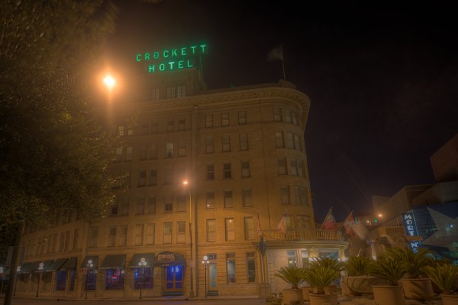 The Madames and Mayhem Walking Ghost Tour - Small groups, timing, and practical comfort