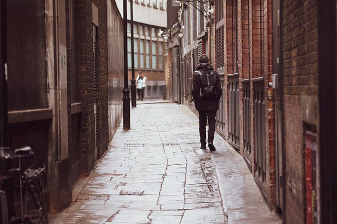 The Original Jack the Ripper Coach Tour of Haunted London - Guide quality can make or break the night