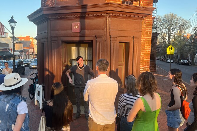 The Original Walking Ghost Tour by Annapolis Ghost Tours - Choosing between the 7 p.m. and 9 p.m. feel