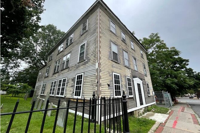 Ultimate Historic Salem and Witch Trials Self-Guided Walking Tour - Broad Street Cemetery and the man who helped cause the deaths