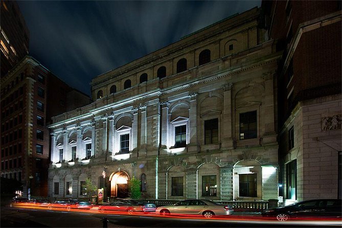 Underground Boston Ghost Tours: Gravestones & Gunpowder - Churches, government halls, and old power