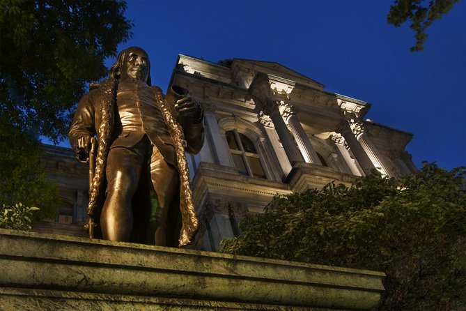 Underground Boston Ghost Tours: Gravestones & Gunpowder - The burial grounds and Boston Common