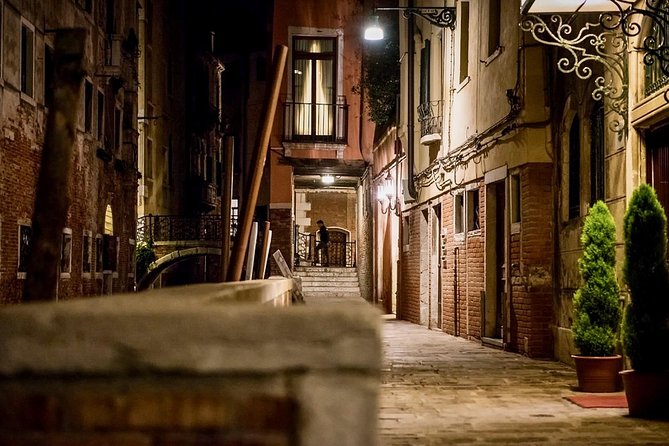 Venice Ghost & Legends Walking City Tour - Ending in Cannaregio after dark