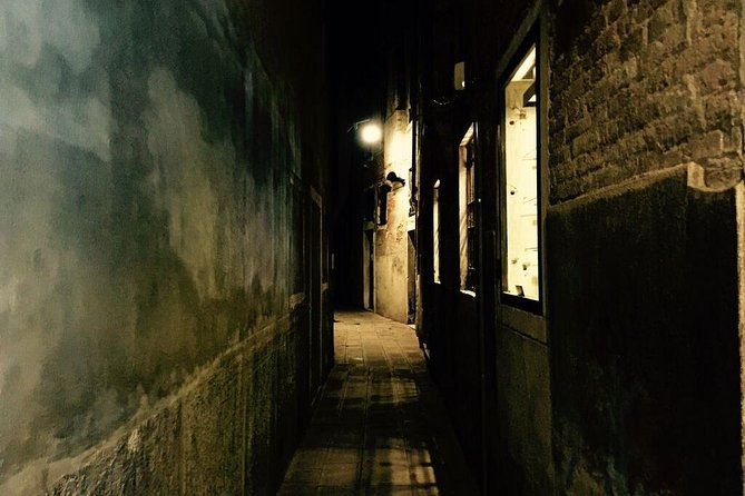 Venice Ghost Stories, Legends and Anecdotes Tour - Starting at Campo San Bartolomeo