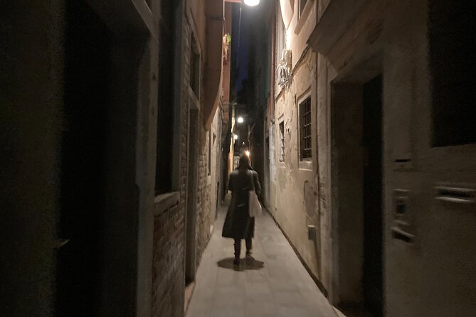 Venice: Ghosts & Murders - Mysterious Tales of San Marco Area - The unmarked corners are part of the appeal