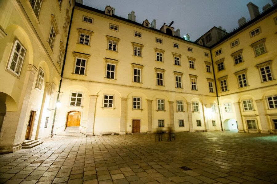 Vienna: Ghosts and Legends Guided Nighttime Walking Tour - Practical advice for a smoother evening