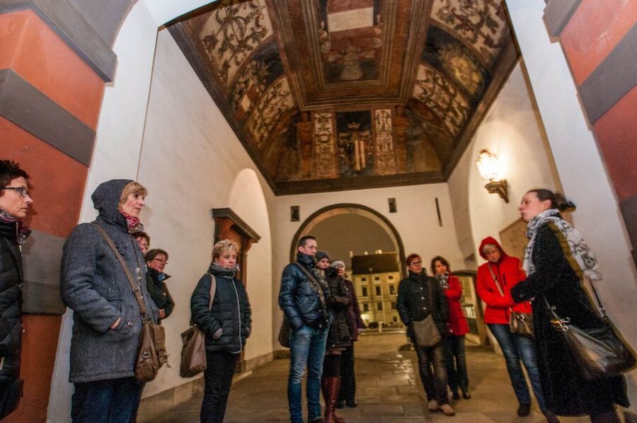 Vienna: Ghosts and Legends Guided Nighttime Walking Tour - Neuer Markt and Vienna’s darker anecdotes